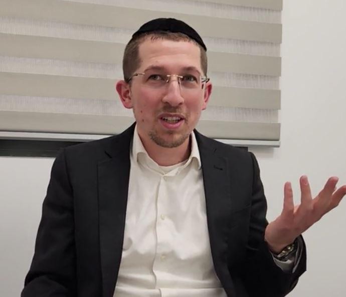 האם אפשר לנהל את המדינה וללמוד תורה? הרב יוסף שכטר