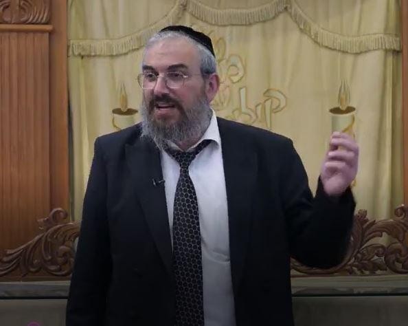 סיפור טרי!  סופר לראשונה היום הילדה לא הפסיקה לאכול ורק השמינה ההורים ניסו הכל ואז היא באה עם הצעה מטורפת שהפילה את האבא מהכסא  הרב גואל אלקריף בסיפור מדהים שנחשף כאן לראשונה