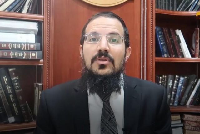 אבא אומר לי עשה כך ואמא אומרת עשה כך למי חייב לשמוע? הרב יהודה יצחקי