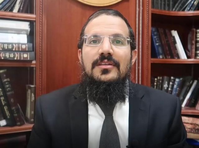 השאלתי טרמוס משכן ונשבר והחזרתי לו טרמוס יקר האם יש בזה ריבית? הרב יהודה יצחקי