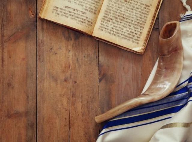 ימי הסליחות – לבנות אמון מחודש בבית | אסף זכריה   