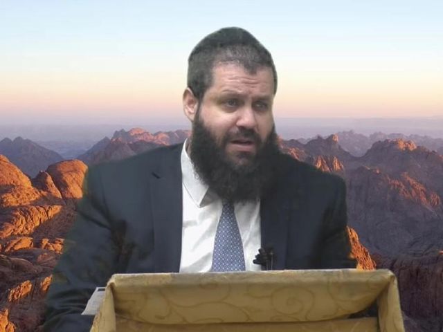 כבד את אביך ואת אמך - הרב גדליה הופנונג
