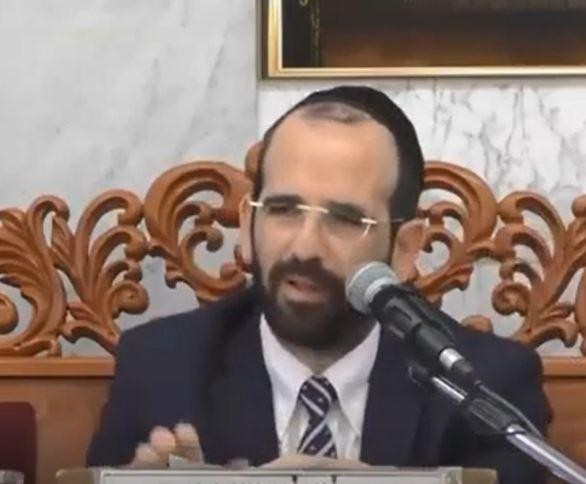 רגע לפני הנפילה הגדולה עם מס הכנסה הגיעה בקשה לא קשורה... - הרב אליהו פנחסי בסיפור מדהים