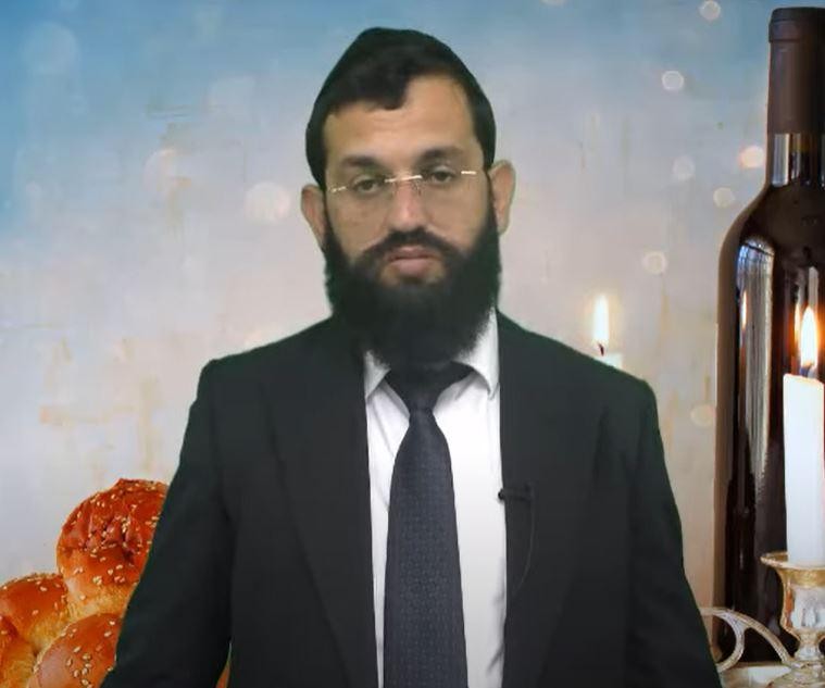 ראש השנה שחל בשבת מתי מדליקים נרות ביום השני? הרב אושרי אזולאי