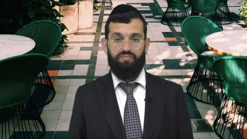 האם מותר לאכול במסעדה בחוץ? הרב אושרי אזולאי    