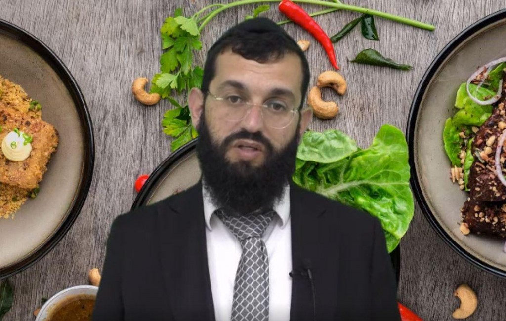 האם מותר לאכול סעודה שלישית לאחר השקיעה? הרב אושרי אזולאי     