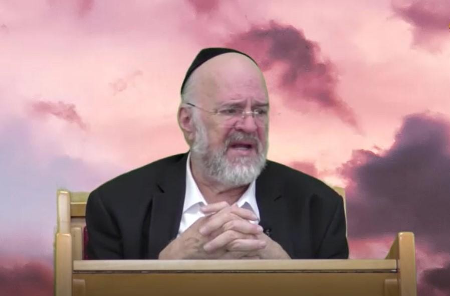 פרשת קדושים תשפ"ד - ההכנה לקבלת התורה היא קדש עצמך במותר לך! הרב ברוך רוזנבלום
