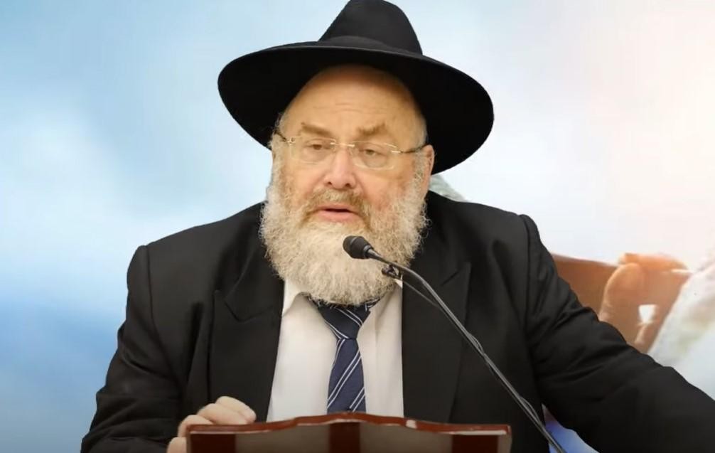 מה היתה התגובה של המנהיגות היהודית בחנוכה ובפורים? הרב מנחם שטיין