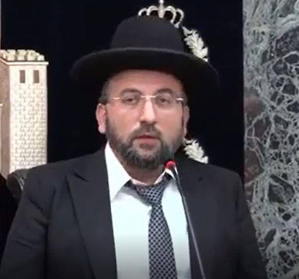 האם מותר להשתמש עם מגבונים בשבת? - הרב אלקנה ישראל 