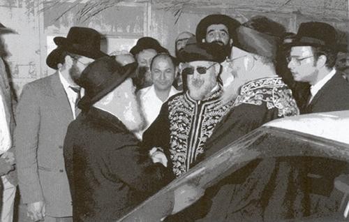 הגלות של מרן הרב עובדיה יוסף זצוק"ל - סיפור מדהים!!