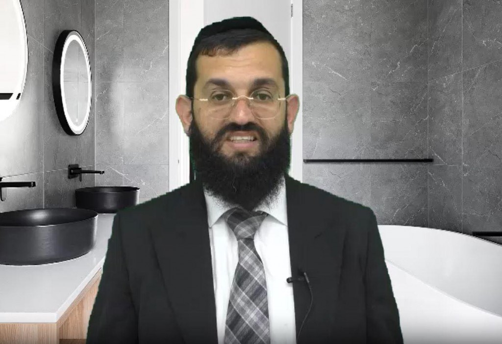 האם מותר ליטול ידים בכיור שנמצא בתוך חדר רחצה?