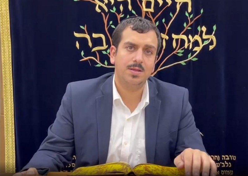 האם מותר לומר את נוסח הוידוי בין התקיעות? - הרב דוד יעקב   