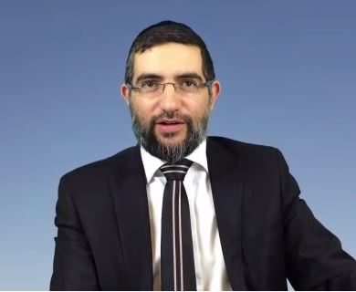 הרב אברהם בן חמו - רגע לפני יום כיפור - צפיה  