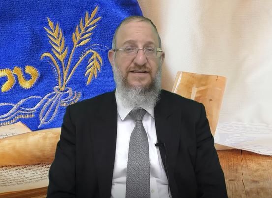 הרב ירון אשכנזי - מה הסיבה שמכסים את השופר?