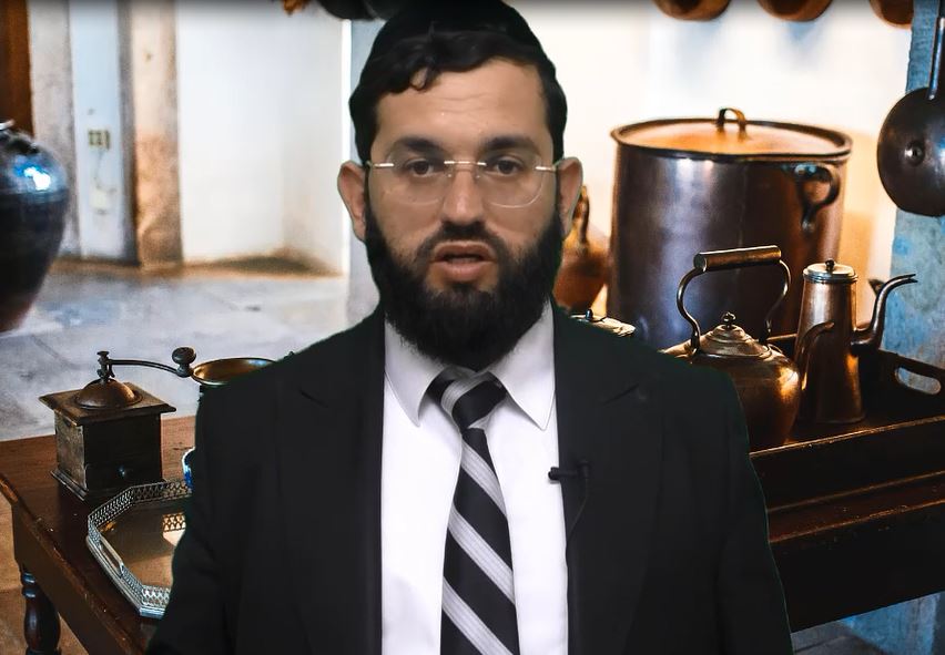 האם יש בקפה דין בישולי גויים? - קצרים עם הרב אושרי אזולאי     