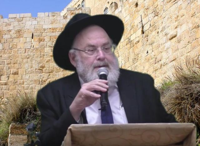 החיבור בין פורים לפסח - הרב מנחם שטיין 